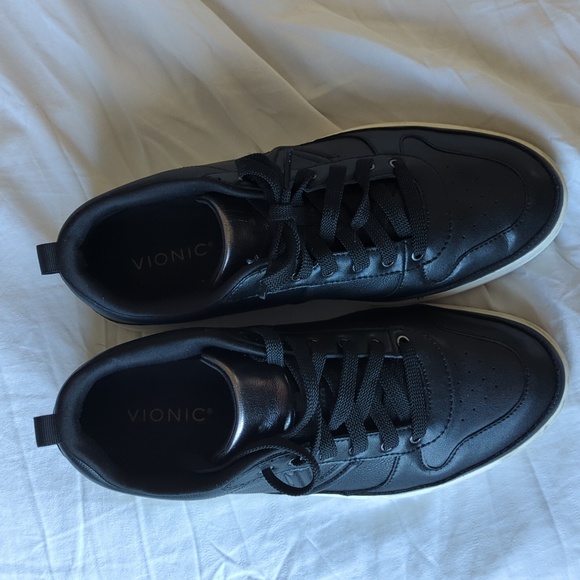 Vionic Elise Women's Black Leather Sneakers With Metallic Silver Tongue - Picture 7 of 11